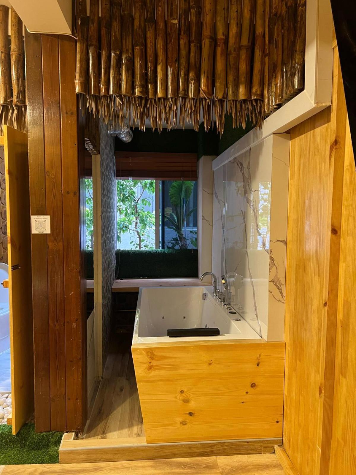 Rooftop Inn Мале Экстерьер фото